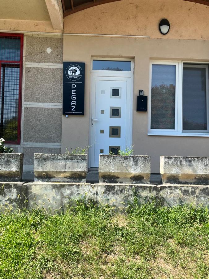 Pegaz Apartamento Apatin Exterior foto